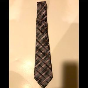 Geoffrey Beene 100% Silk Tie Pink/Gray
